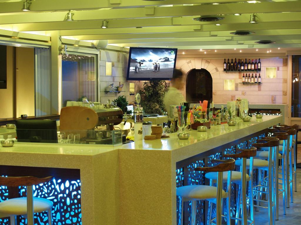 Odyssia Beach Hotel Rethymno Exterior foto